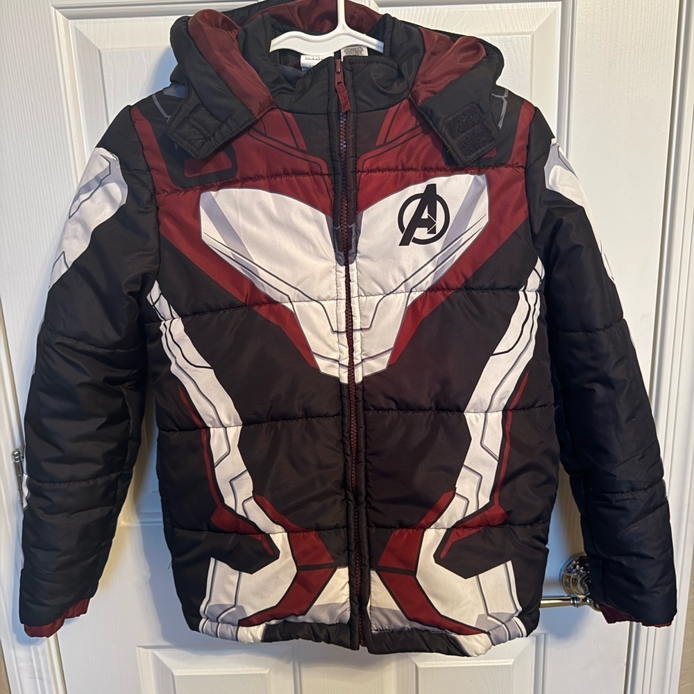 Marvel Boys Black Red Puffer Avengers Hooded Coat Size 10/12